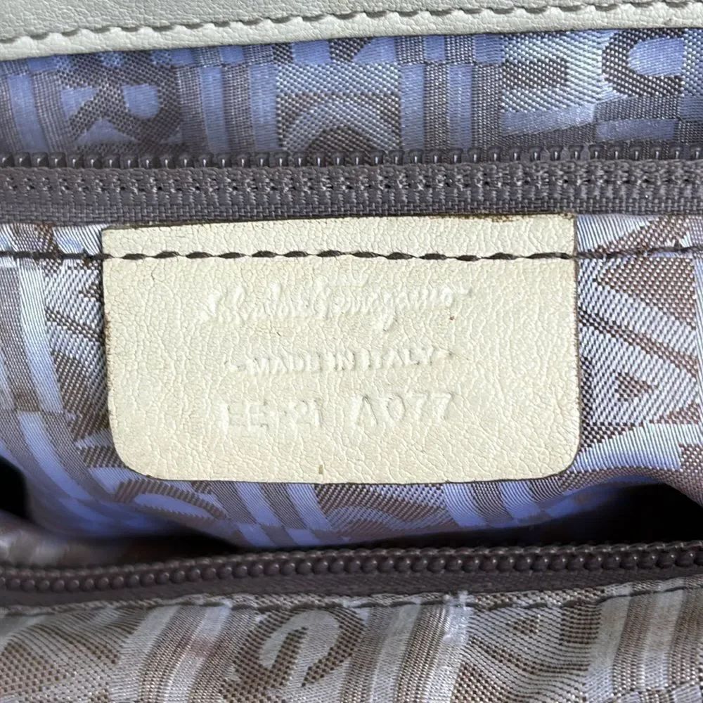 Ferragamo shoulder bag - Picture 8 of 8